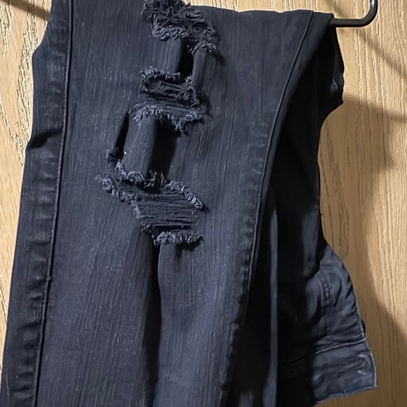 Torrid Black Bombshell High Rise Skinny Jeans Extra Short - Picture 1 of 2